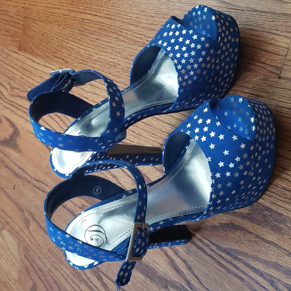 Heart in D Starry Sky Platform Heels